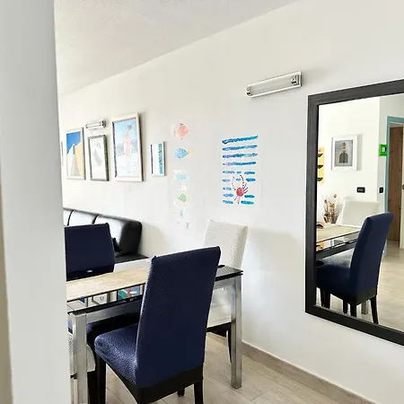 Apartment Relaxing Ocean View, Spacious Art With Large Terrace, Near Beaches Costa Adeje (Tenerife)