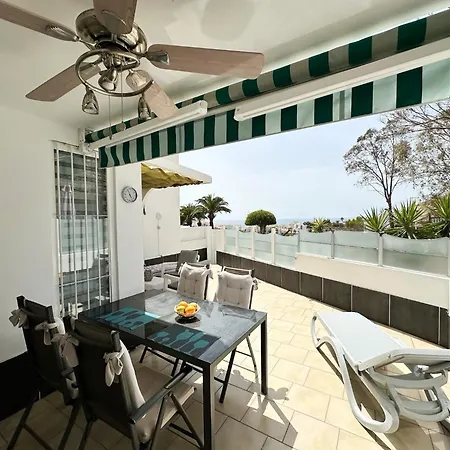 Apartment Relaxing Ocean View, Spacious Art With Large Terrace, Near Beaches *