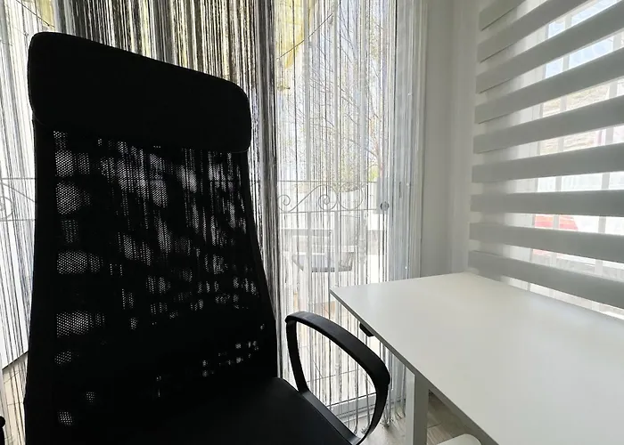 Apartment Spacious Art With Large Terrace, Relaxing Ocean View, Near Beaches