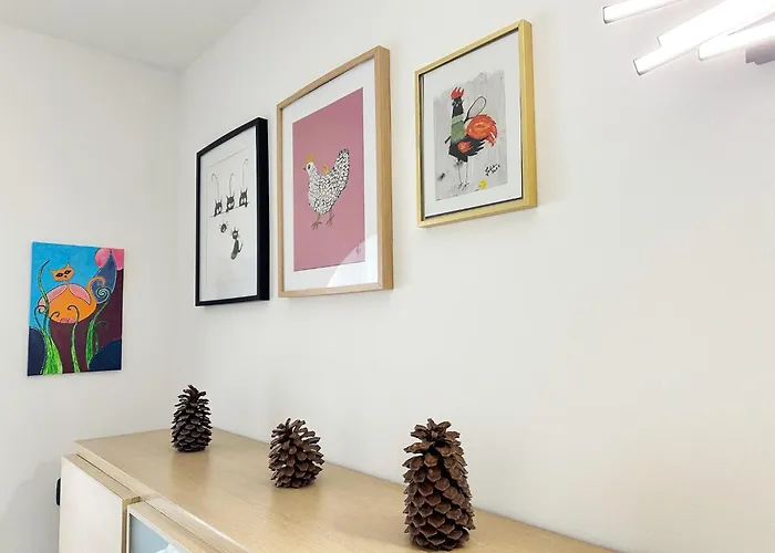 Spacious Art With Large Terrace, Relaxing Ocean View, Near Beaches